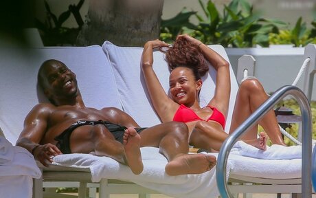 興奮した熟女OnlyFans xxx 写真