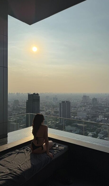 herstoryfeed 可愛いモデル 画像