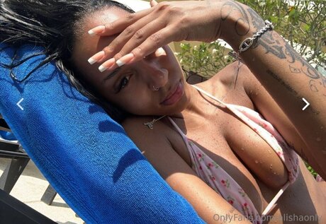 Aalishass Alishakone xxxスター 写真