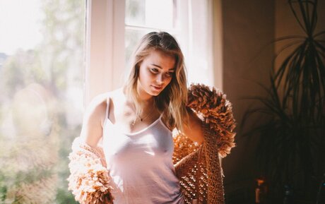 Valentina Novakovic ポルノスター セックス 写真