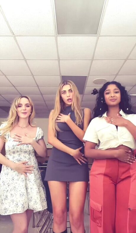 BBCフェイシャルOnlyFans アート裸 画像