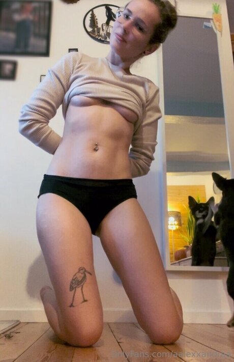 アジアンタトゥー OnlyFans アダルト 写真