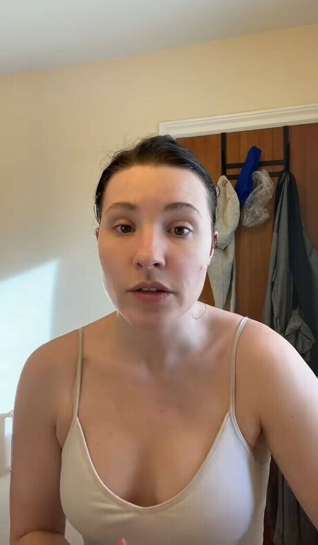 Notsoerudite ヌード女優 画像