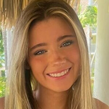 ittzkatiem ヌード女優 写真