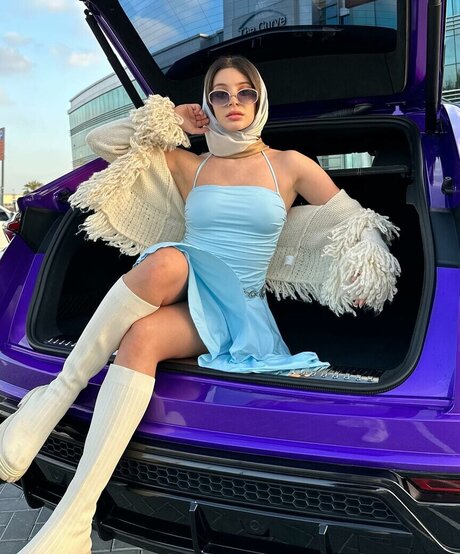 Leyla Afshonkar アートスター 写真