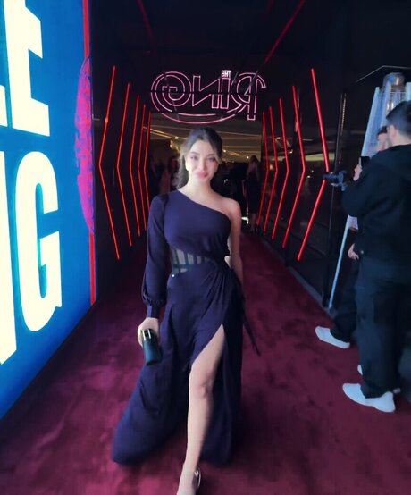 曲線美の黒檀OnlyFans アダルト ギャラリー