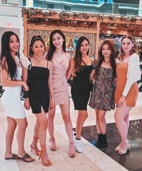 裸のトゥインクOnlyFans 美しいポルノ 写真