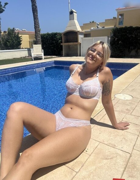 アジアンDP OnlyFans 無料ポルノ 写真