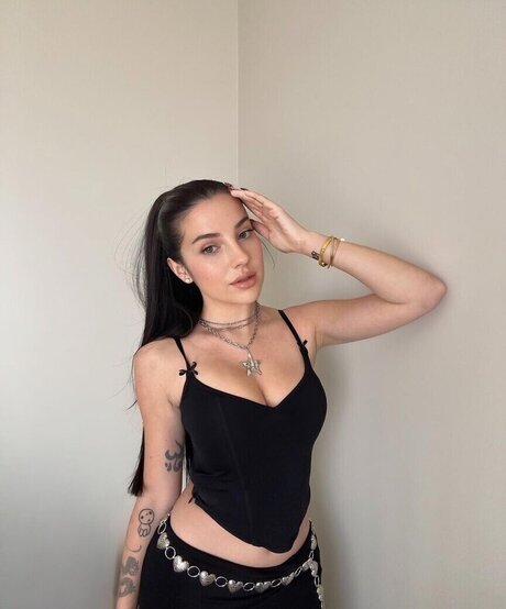 コメディアンのOnlyFans 無料セクシー 写真