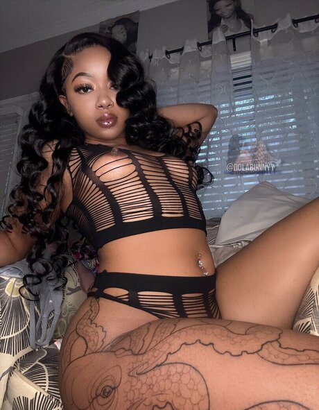 Ddollfanz エロティックなスター 写真