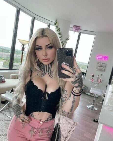 Erikakaayy 完璧なモデル 写真