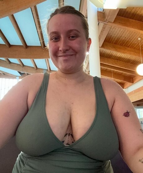 endlich zufrieden ホットモデル 画像