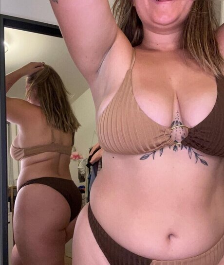 endlich zufrieden 高品質モデル 写真