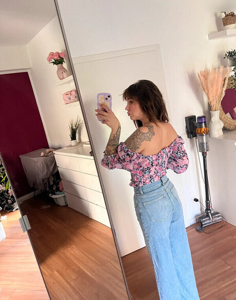 ゲイの若いOnlyFans セックス 画像