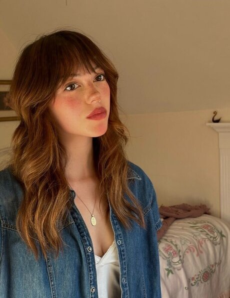 finseaa ヌード女優 ギャラリー