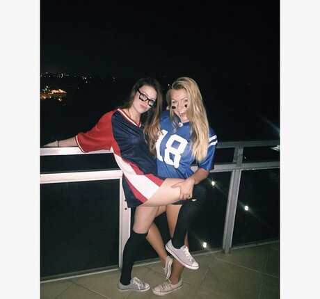 Fiona Cauley 高品質モデル 写真