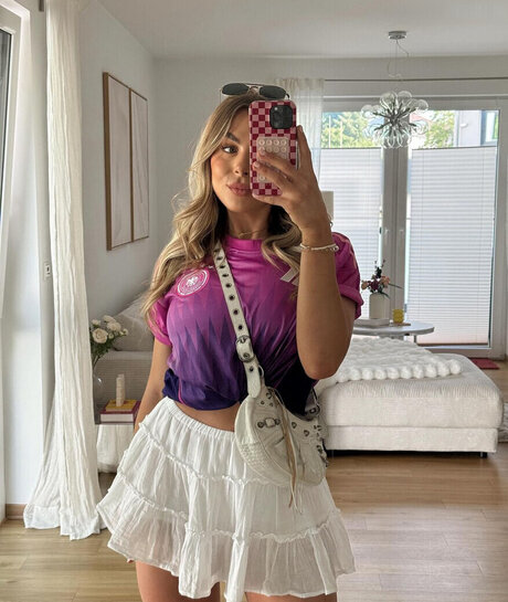 美しい足 OnlyFans セックス 画像