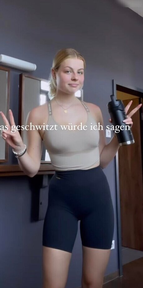 ルビーオンリーファン ヌード 画像