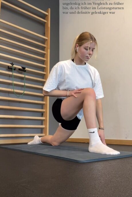 デカ尻ジーンズ OnlyFans 無料セクシー ギャラリー