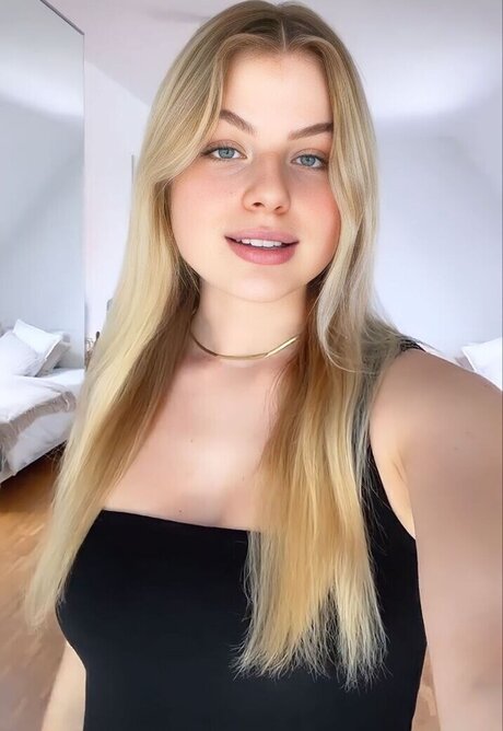 シーンオンリーファン セクシーヌード 画像