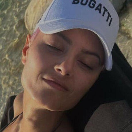 Milica Denise Umicevic xxxスター 写真