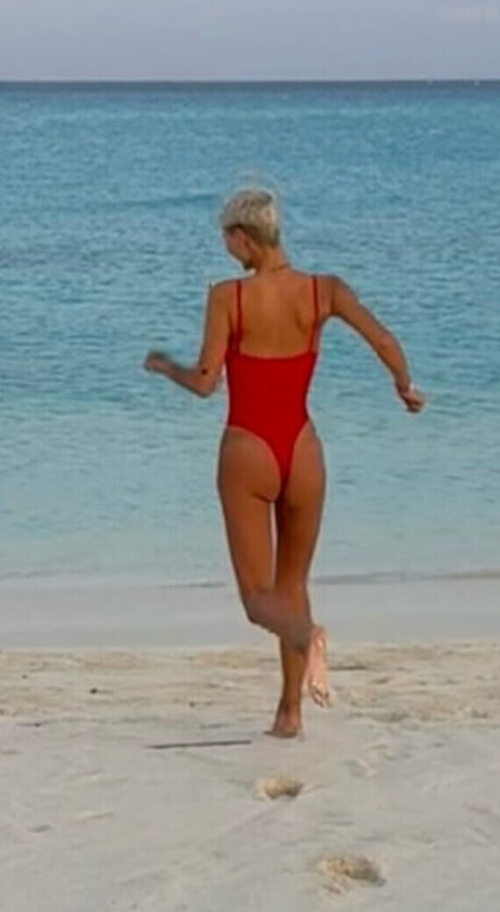 Milica Denise Umicevic セックススター ギャラリー