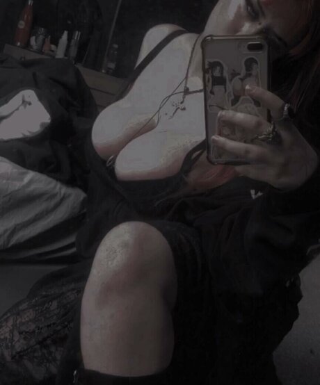 Livdracula 可愛いモデル 画像