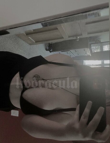 Livdracula ポルノ女優 写真