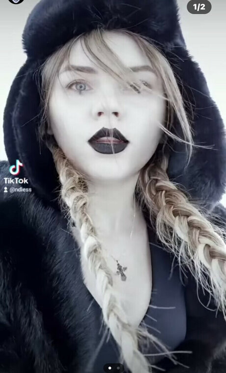 Anastasia Kreslina ポルノモデル 写真