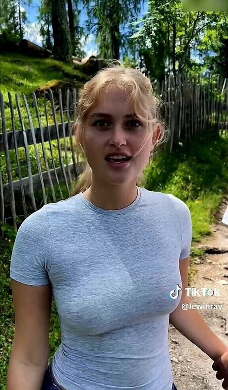 バレーボール OnlyFans アダルト 画像