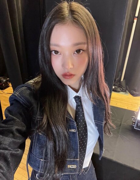 フィンドムオンリーファンズ 無料 写真