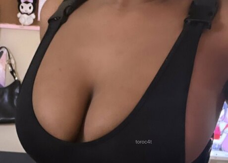 フラットオンリーファン 無料 写真