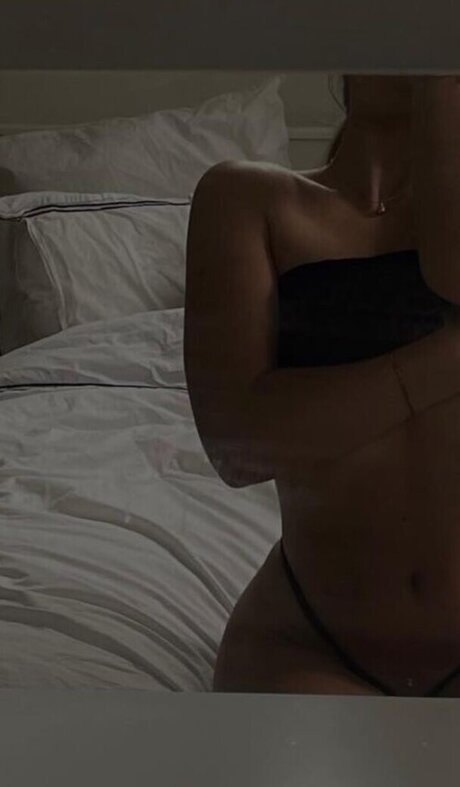 小柄なBBC OnlyFans 美しい裸 ギャラリー