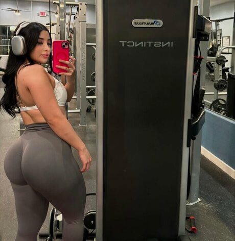 若いティーンのOnlyFans ポルノ 写真