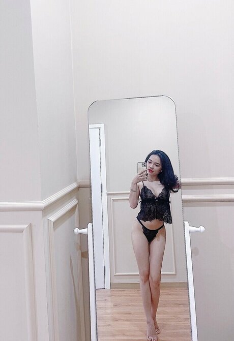 美しいアジアのOnlyFans ヌード アーカイブ