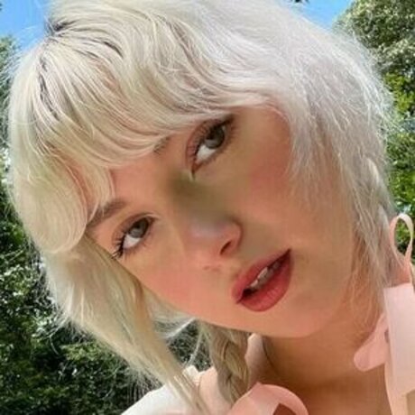 Girlpuppy 最高のポルノスター 画像