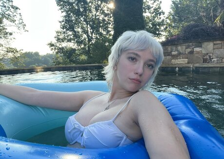 Girlpuppy ポルノスター 無料 写真