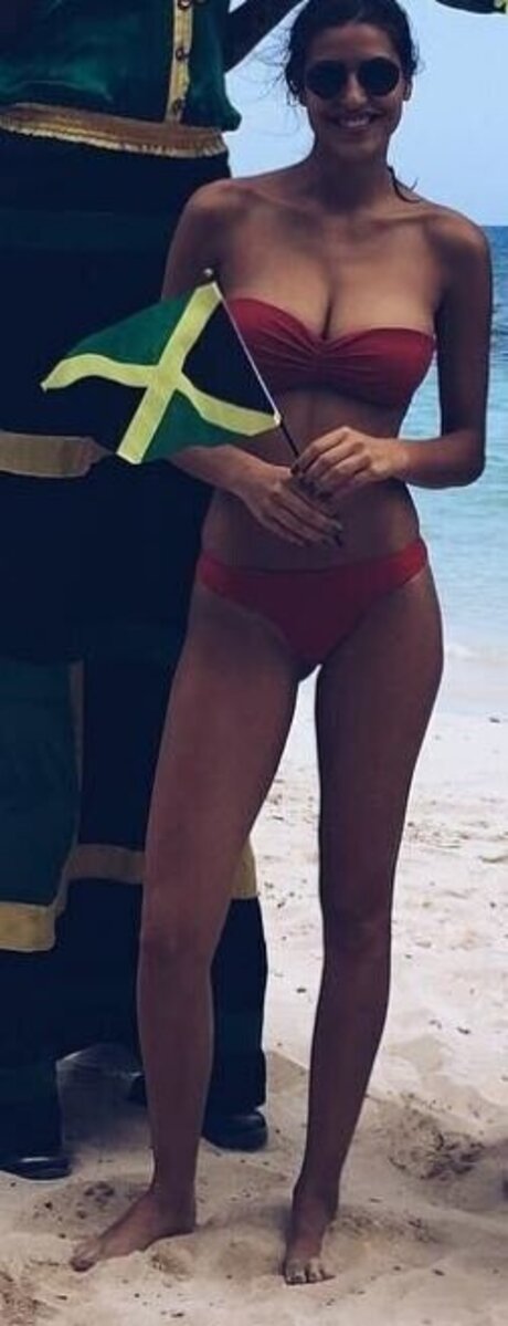 Joules117 裸のスター 写真