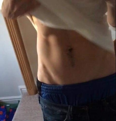 Latino J 完璧なモデル 画像