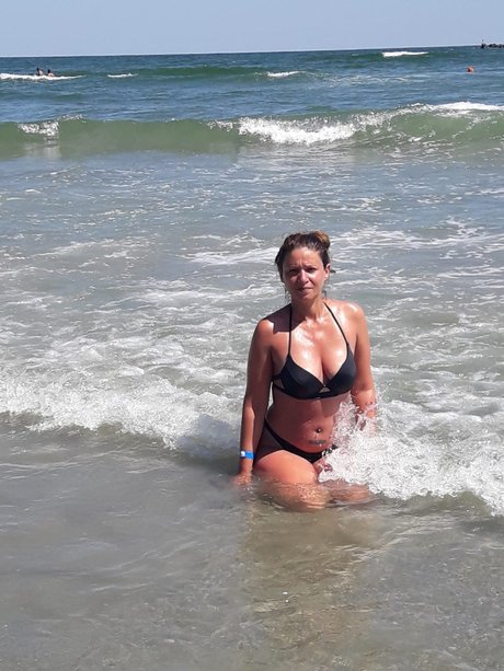 Larisa Aurora ポルノスター 可愛い ギャラリー