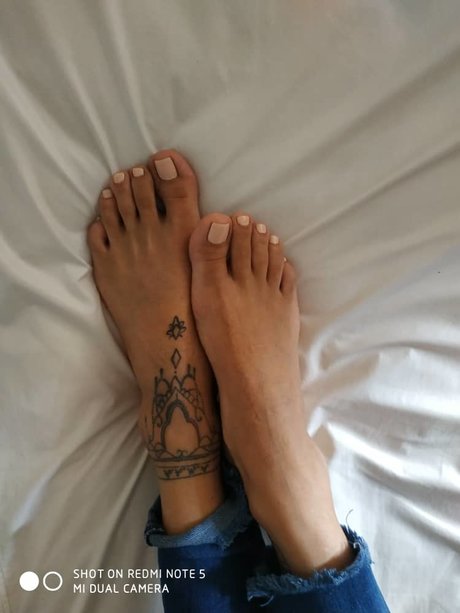 小柄なBBC OnlyFans HD 画像