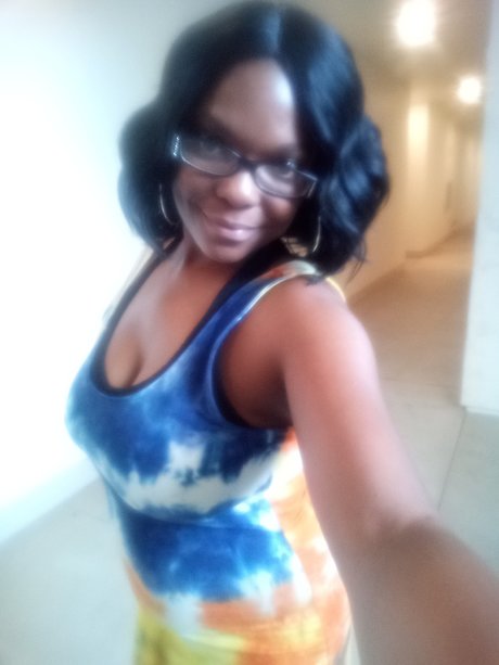 Lady Sarah トップモデル 写真