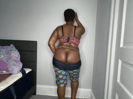 Ladyin red 高品質モデル ギャラリー