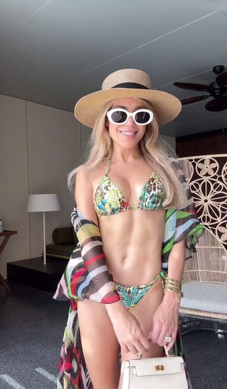 興奮した熟女OnlyFans 無料裸 ギャラリー