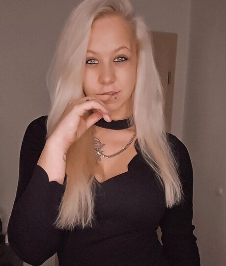 Eiskaltes Miststueck ポルノスター アダルト 画像