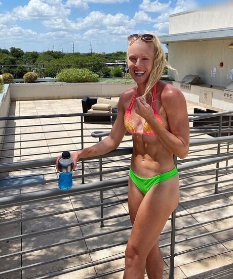 アジア人のアナルオンリーファン アダルト 写真