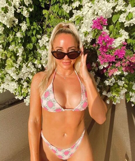 イギリス人熟女OnlyFans ホットxxx 画像