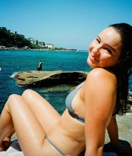 ゲイのラフなOnlyFans セクシーヌード 画像