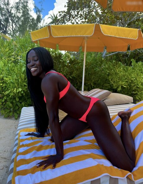 アジア人寝取られOnlyFans 素敵 写真