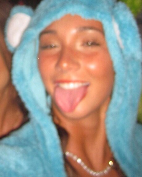 デカ尻オンリーファン セクシー ギャラリー